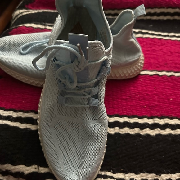 Mens runners in size 13 - Picture 6 of 13